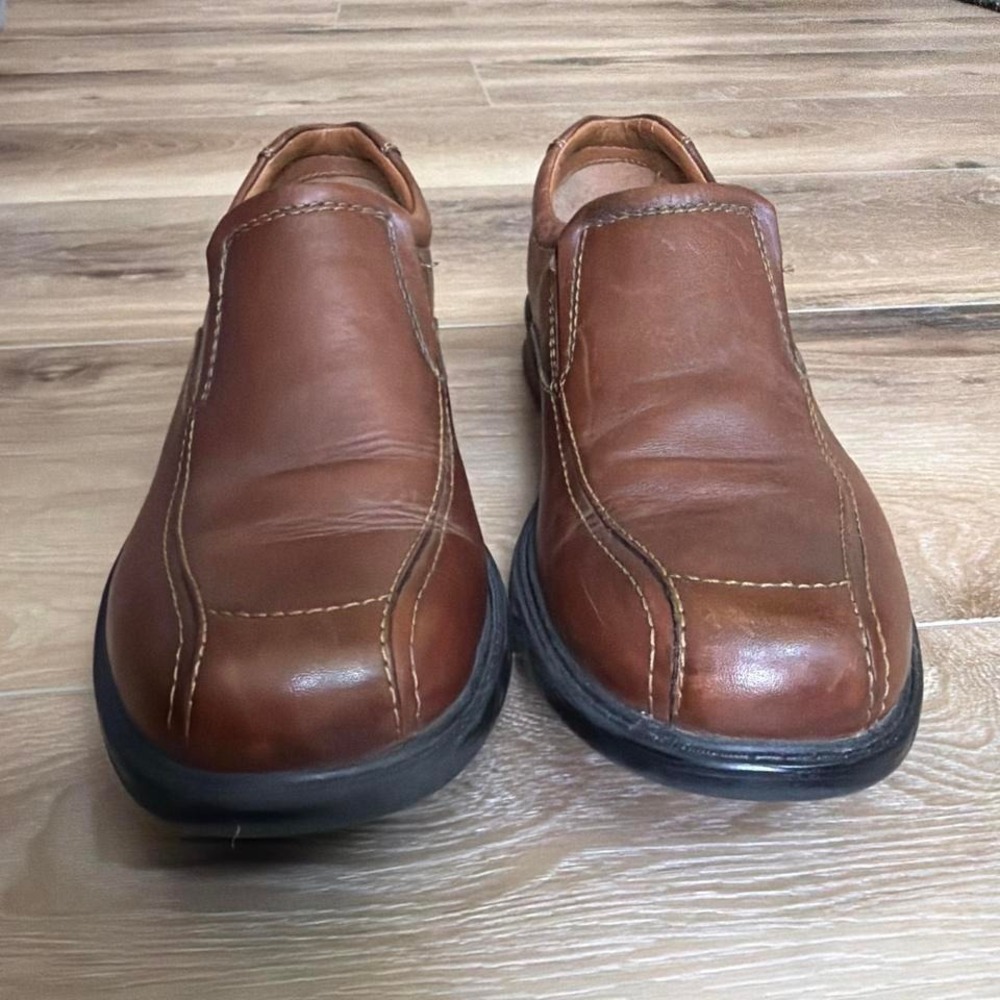Clarks Men's Brown Leather Slip On Loafers Shoes Size 9M Casual Dress Party Work